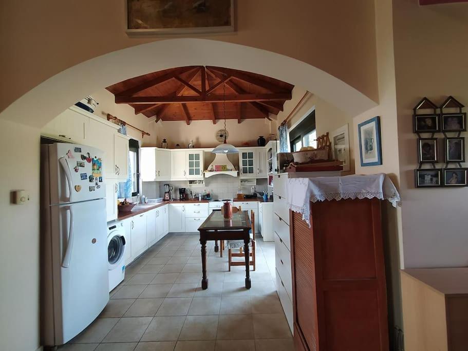 Loft With Amazing View Apartamento Kalamata